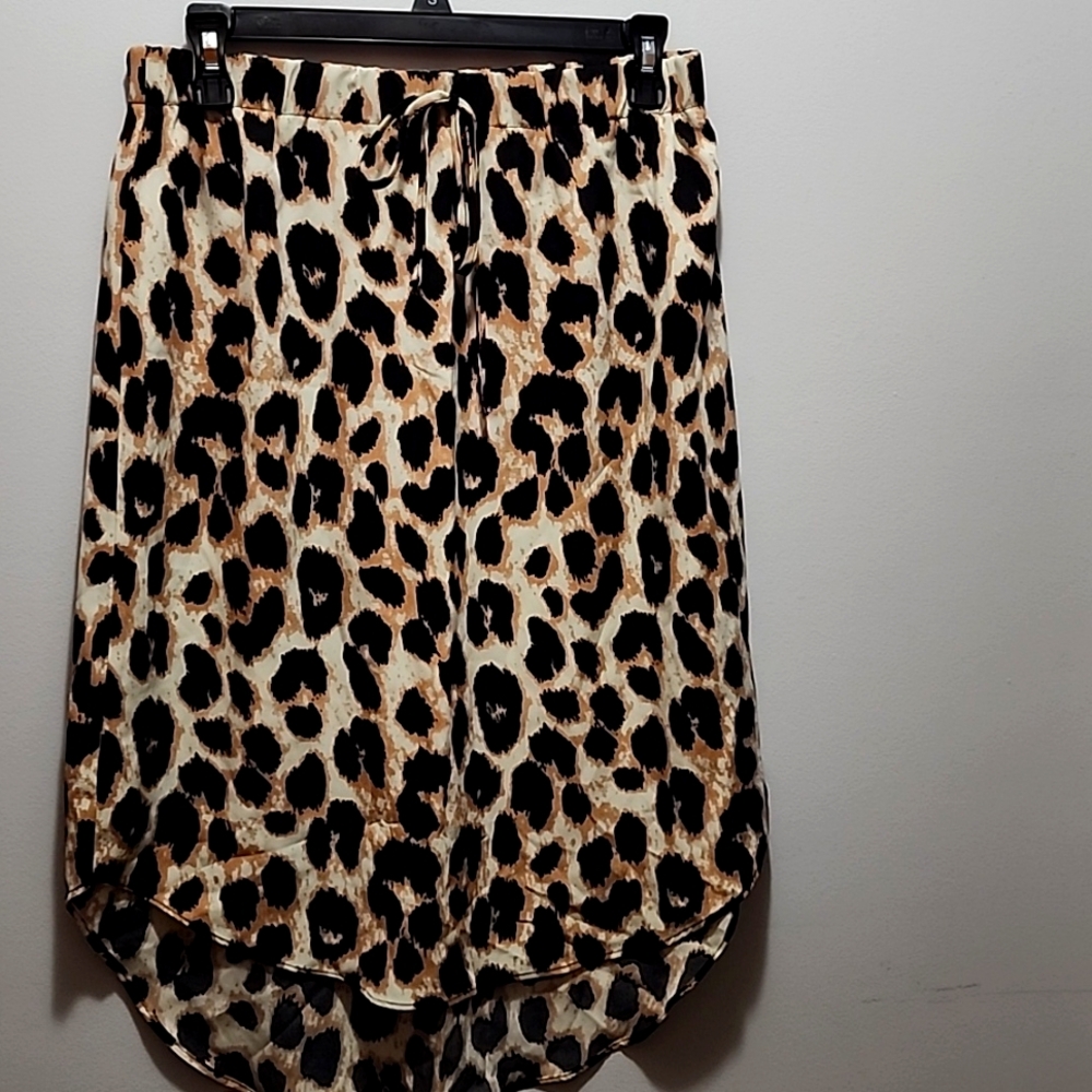 Womens size large Cheetah print skirt